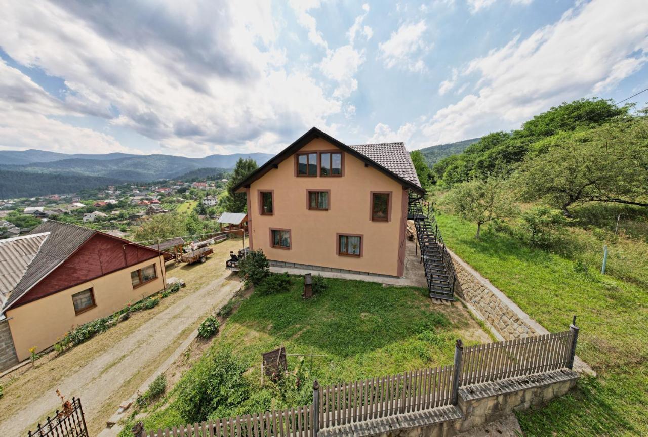 Gazdіvska Hata Guest House Yaremche Exterior photo