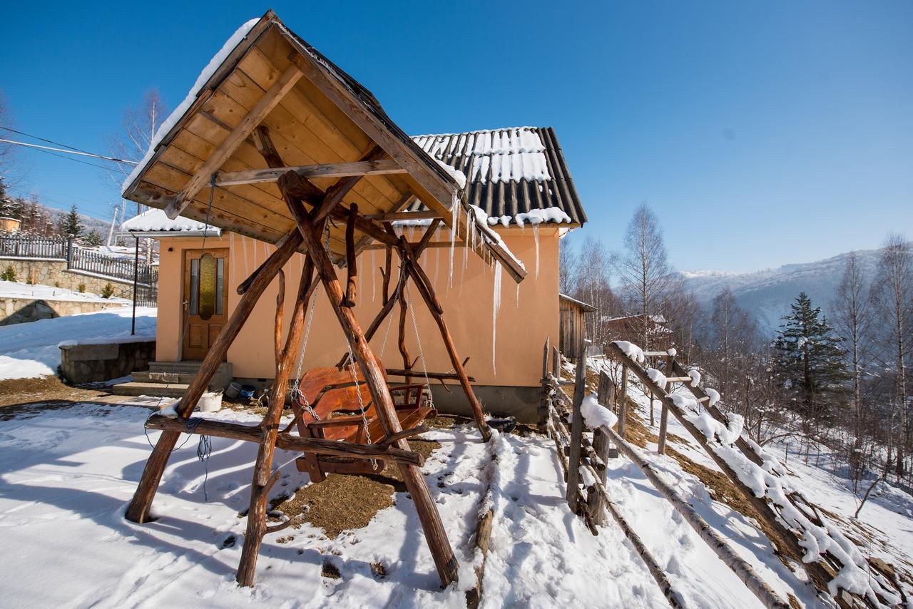 Gazdіvska Hata Guest House Yaremche Exterior photo